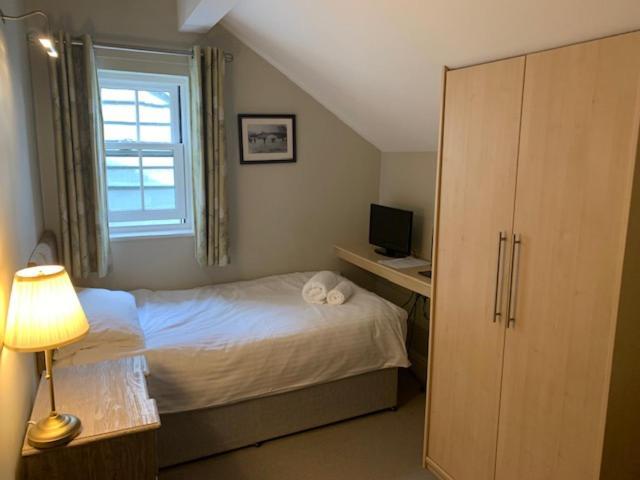 The Riverside Inn Lechlade