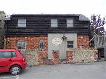 The Riverside Inn