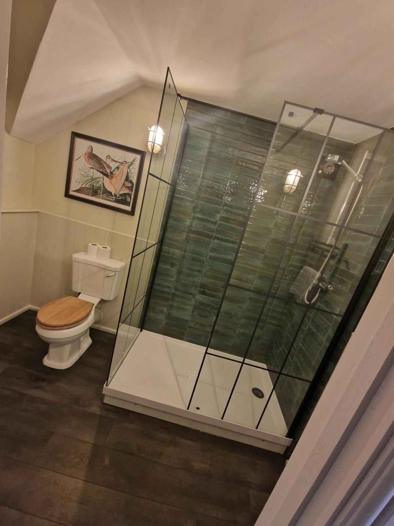 The Riverside Inn 3*