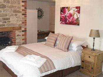 The Riverside Inn Lechlade